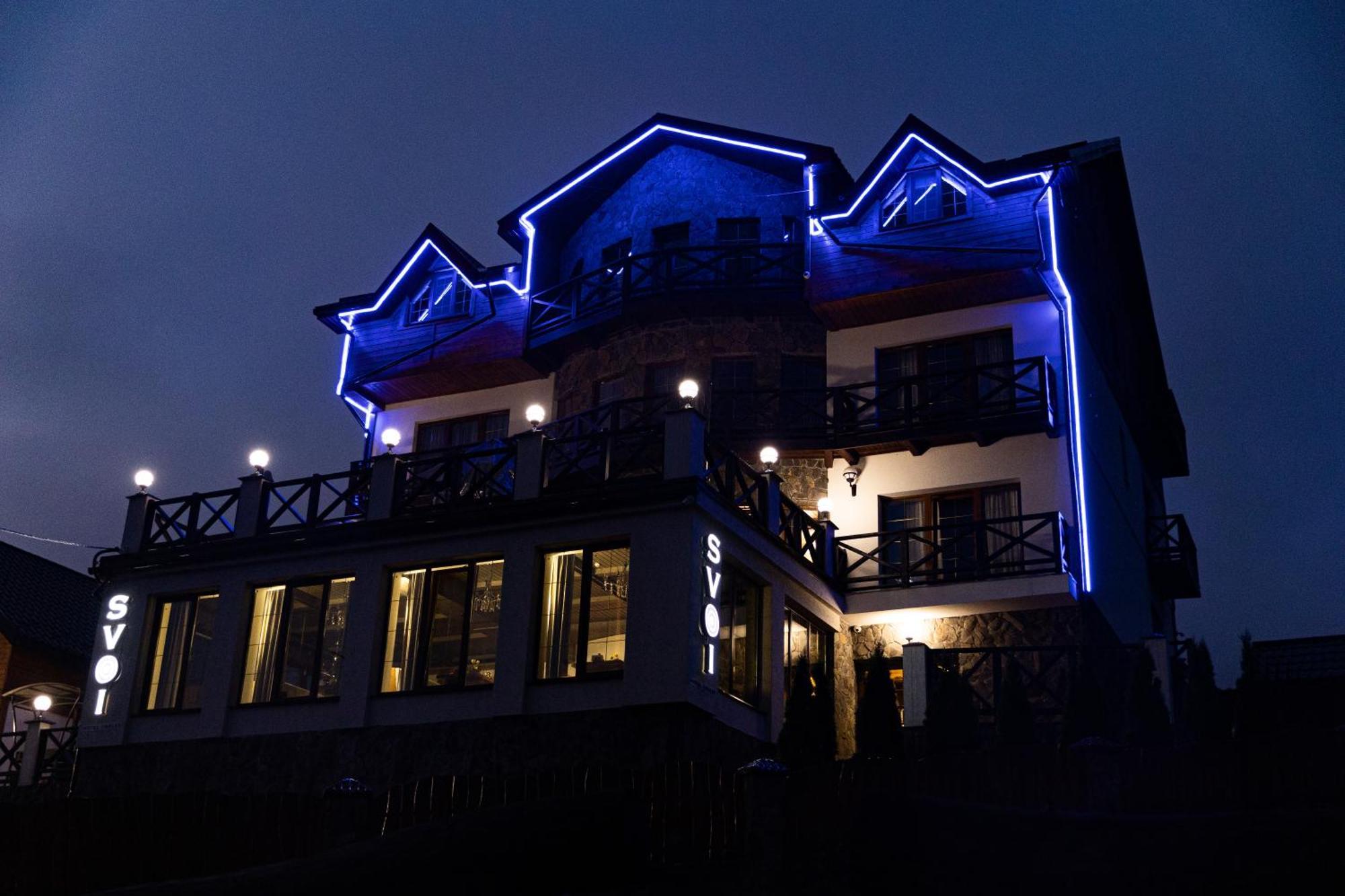 Svoi Hotel Palyanytsya Exterior photo